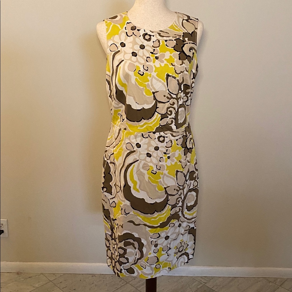St John Ladies sleeveless dress size 8